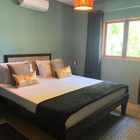 אל נידו La Plage Hotel מראה חיצוני תמונה